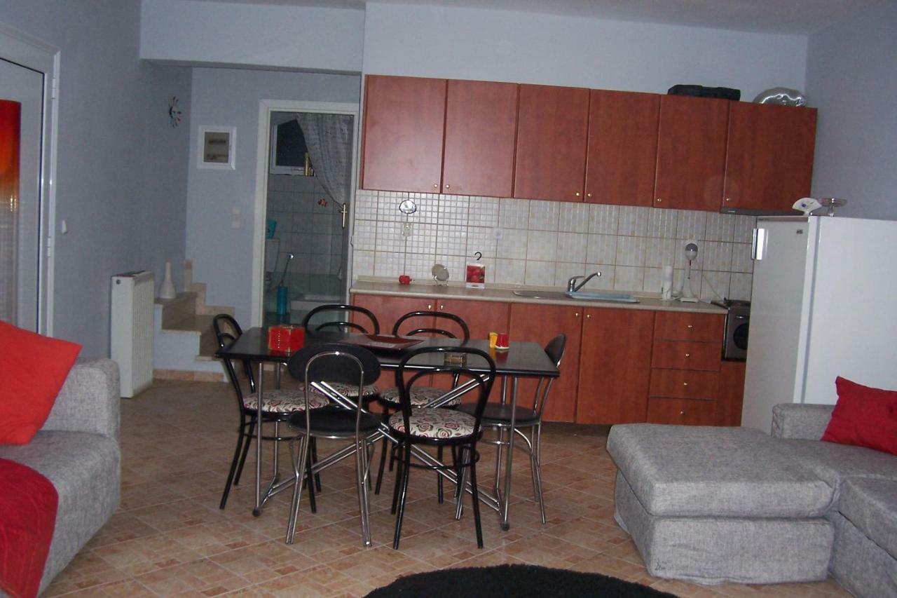 شقة Christina'S House Nea Iraklitsa المظهر الخارجي الصورة